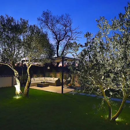 Campi Villa *